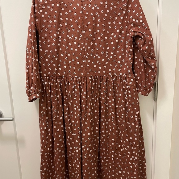 Tradlands Augusta Dress in Plum - Picture 3 of 6